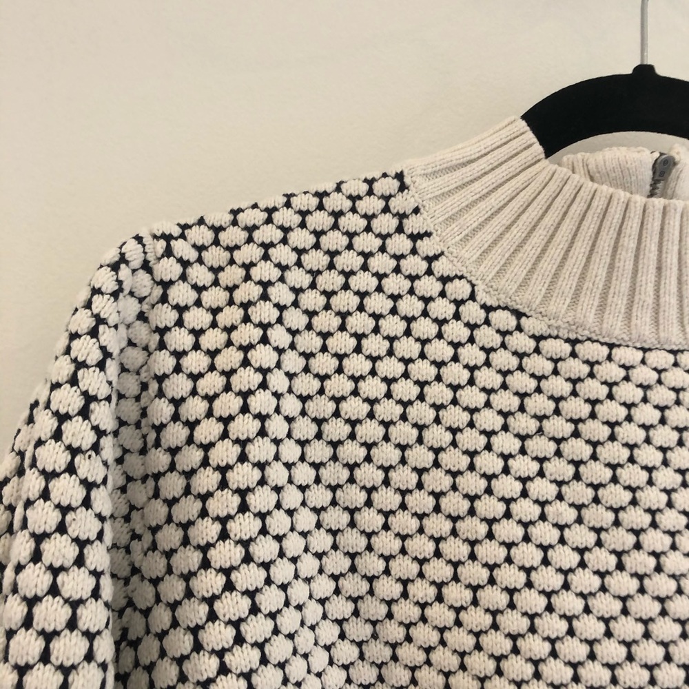 Mock neck chunky sweater